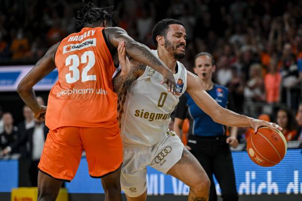 队多点开花 队多点开花