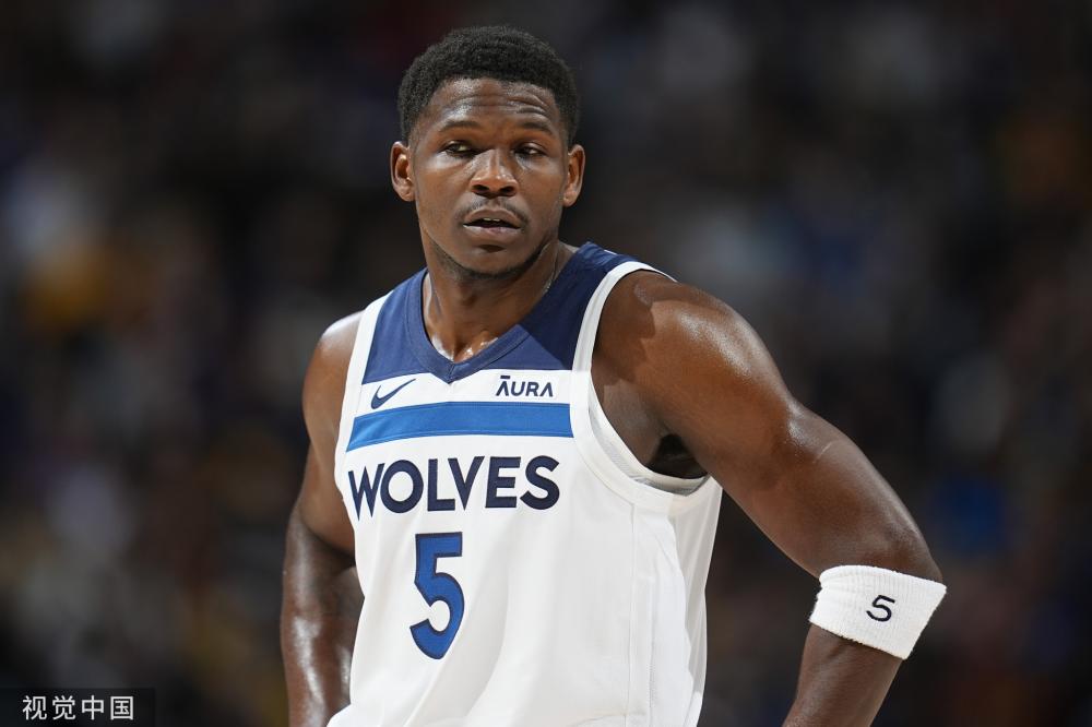 基再次以他 基再次以他